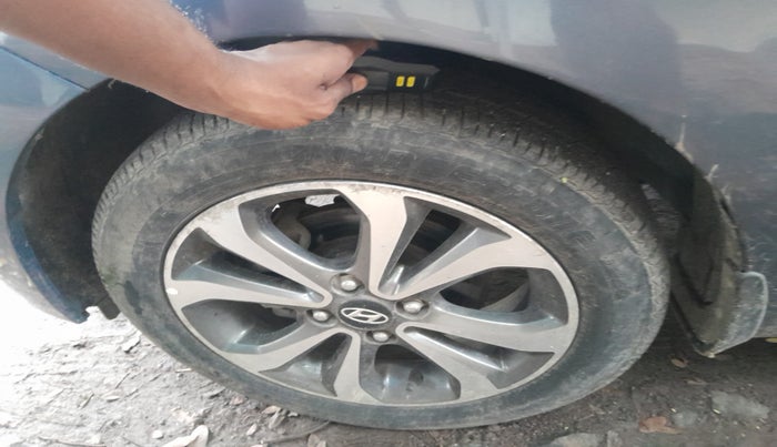 2014 Hyundai Xcent SX 1.2 (O), Petrol, Manual, 49,048 km, tyre