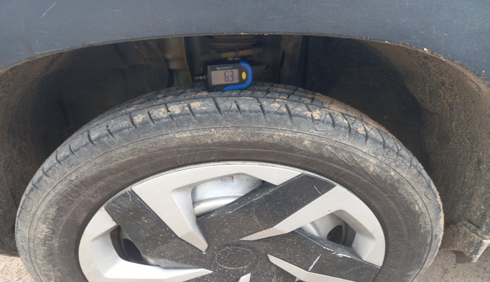 2022 Nissan MAGNITE XE, Petrol, Manual, 1,19,796 km, tyre