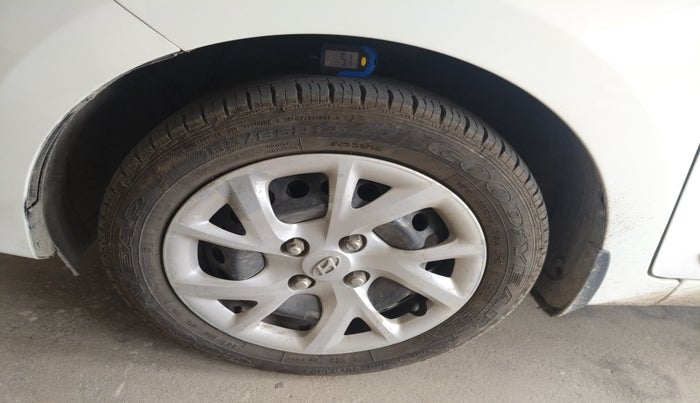 2019 Hyundai Grand i10 MAGNA AT 1.2 KAPPA VTVT, Petrol, Automatic, 45,537 km, tyre