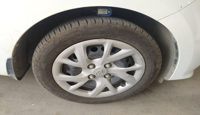 2019 Hyundai Grand i10 MAGNA AT 1.2 KAPPA VTVT, Petrol, Automatic, 45,537 km, tyre