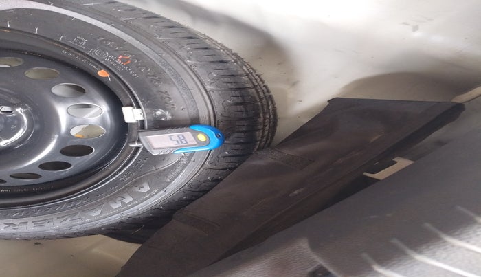 2019 Hyundai Grand i10 MAGNA AT 1.2 KAPPA VTVT, Petrol, Automatic, 45,537 km, tyre