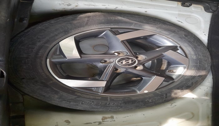 2019 Hyundai VENUE SX 1.4 CRDI, Diesel, Manual, 65,651 km, tyre