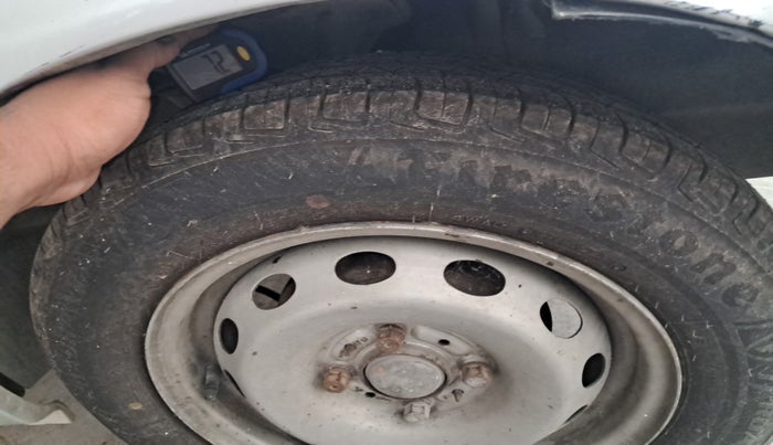 2015 Tata Indigo ECS LX CR4, Diesel, Manual, 1,18,430 km, tyre