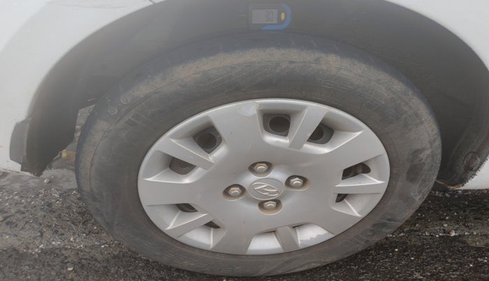 2013 Hyundai i20 MAGNA (O) 1.2, Petrol, Manual, 46,287 km, tyre