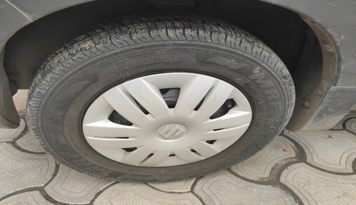 2015 Maruti Alto 800 VXI, Petrol, Manual, 74,775 km, tyre
