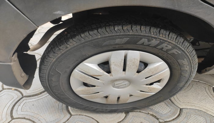 2015 Maruti Alto 800 VXI, Petrol, Manual, 74,775 km, tyre