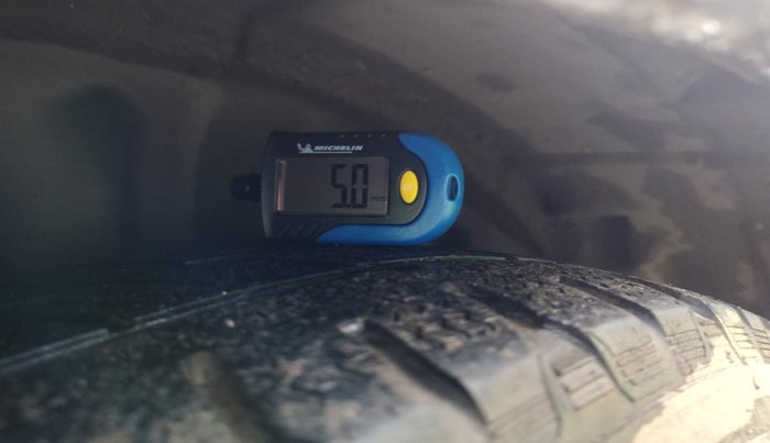 2010 Maruti SX4 ZXI, Petrol, Manual, 96,964 km, tyre