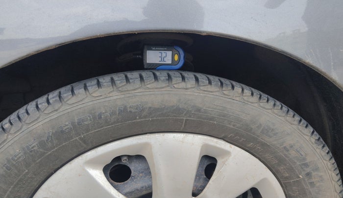 2011 Hyundai i10 SPORTZ 1.2 AT, Petrol, Automatic, 68,904 km, tyre