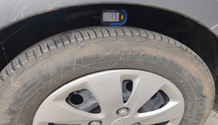 2011 Hyundai i10 SPORTZ 1.2 AT, Petrol, Automatic, 68,904 km, tyre