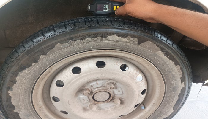 2012 Maruti Wagon R 1.0 LXI, Petrol, Manual, 1,28,060 km, tyre