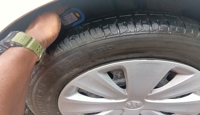 2014 Maruti Ertiga VXI CNG, Petrol, Manual, 89,111 km, tyre