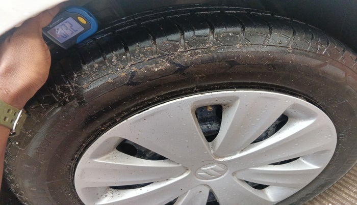 2014 Maruti Ertiga VXI CNG, Petrol, Manual, 89,111 km, tyre