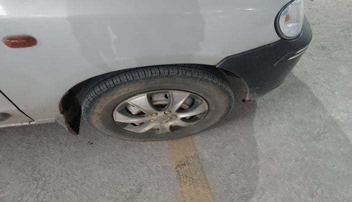 2010 Maruti Alto LXI, Petrol, Manual, 80,997 km, tyre