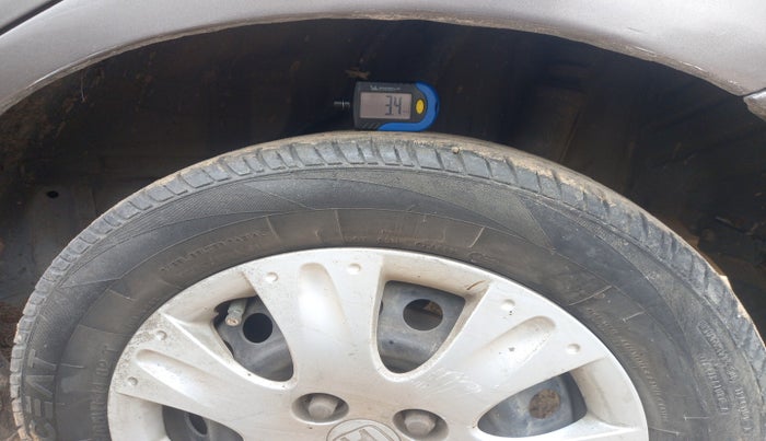 2015 Honda Amaze 1.2L I-VTEC SX, Petrol, Manual, 69,469 km, tyre