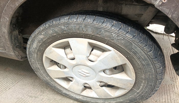2013 Maruti Wagon R 1.0 LXI, Petrol, Manual, 89,603 km, tyre