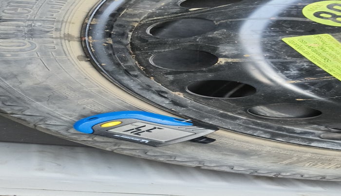 2013 Audi A4 2.0 TDI, Diesel, Automatic, 63,650 km, tyre