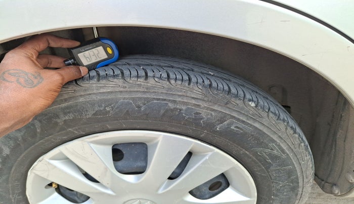2014 Maruti Swift Dzire VDI, Diesel, Manual, 1,07,247 km, tyre