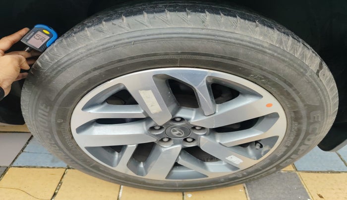 2021 Tata Safari XZ, Diesel, Manual, 27,355 km, tyre