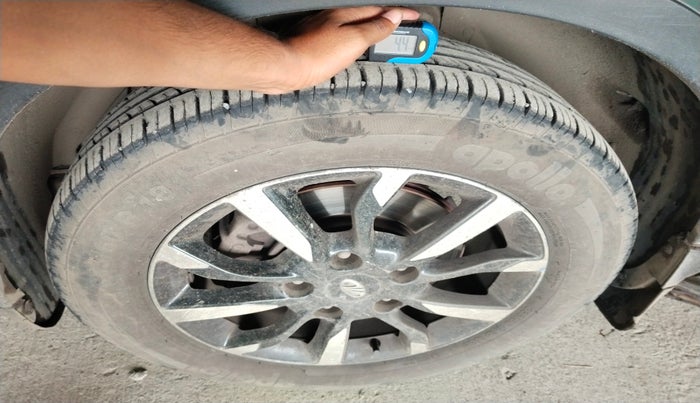 2018 Mahindra XUV500 W11 AT, Diesel, Automatic, 56,531 km, tyre