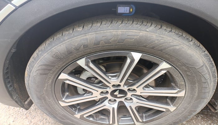 2024 Mahindra XUV700 AX 7 D MT 7 STR, Diesel, Manual, 4,345 km, tyre