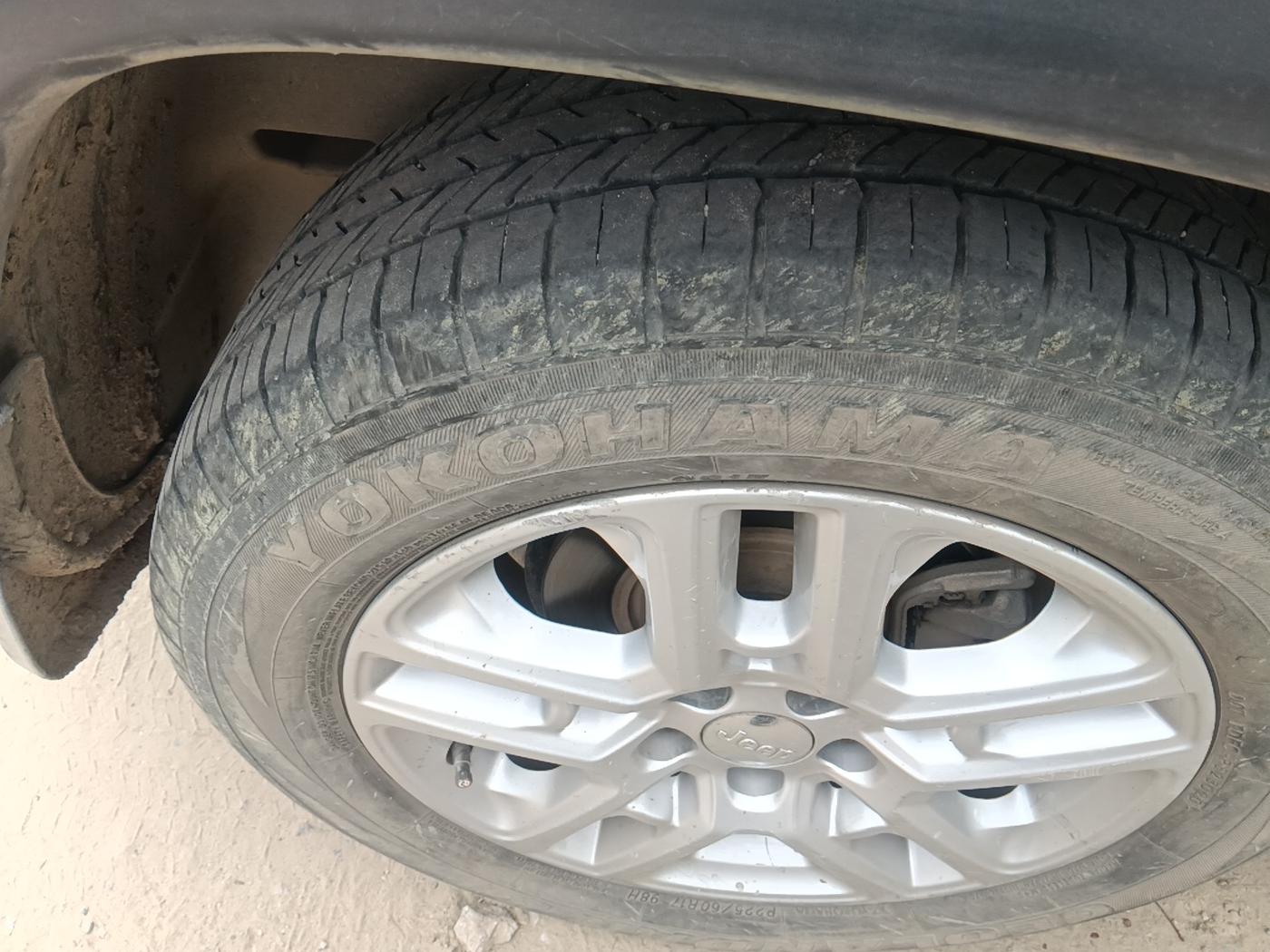 2018 Jeep Compass LIMITED 2.0 DIESEL, Diesel, Manual, 1,36,500 km, tyre