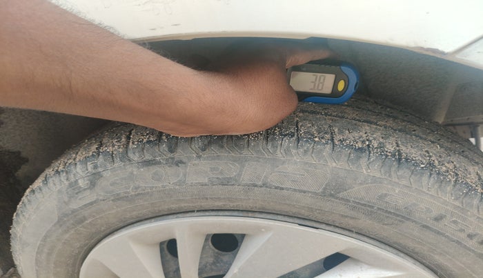 2021 Maruti Ertiga VXI AT SHVS, Petrol, Automatic, 74,220 km, tyre