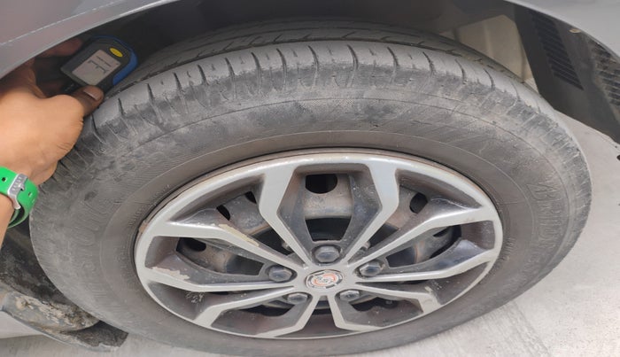 2011 Hyundai i20 MAGNA 1.2, Petrol, Manual, 64,406 km, tyre