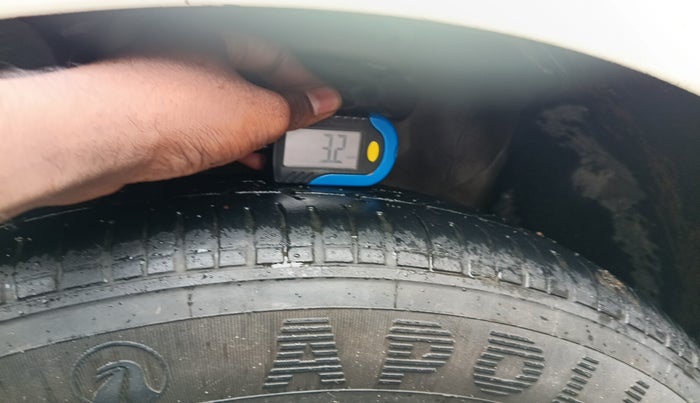 2012 Fiat Grand Punto ACTIVE 1.3, Diesel, Manual, 88,000 km, tyre