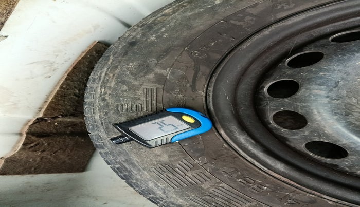 2012 Fiat Grand Punto ACTIVE 1.3, Diesel, Manual, 88,000 km, tyre