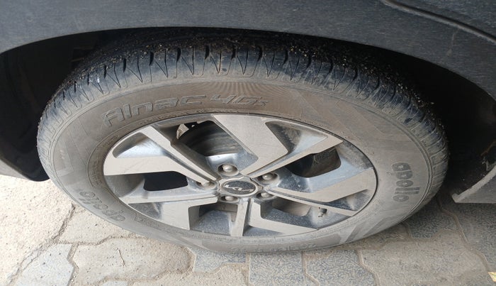 2022 KIA SONET HTX 1.5, Diesel, Manual, 83,256 km, tyre