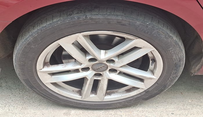 2018 Audi A4 35 TDI Technology, Diesel, Automatic, 91,679 km, tyre