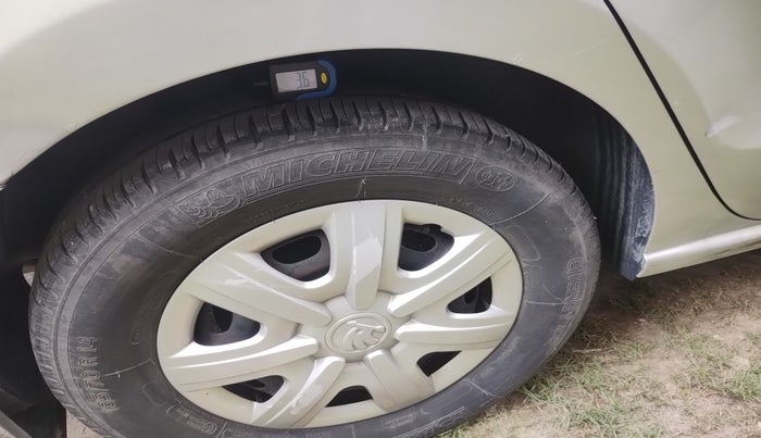 2013 Skoda Rapid AMBITION 1.6 MPI MT, Petrol, Manual, 95,591 km, tyre