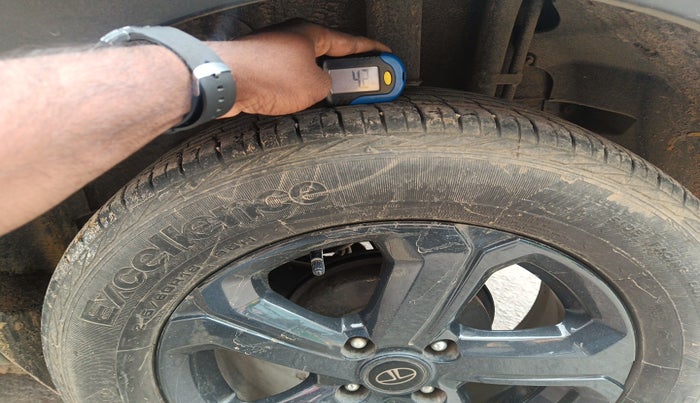 2023 Tata NEXON XZA PLUS PETROL DARK EDITION, Petrol, Automatic, 56,271 km, tyre