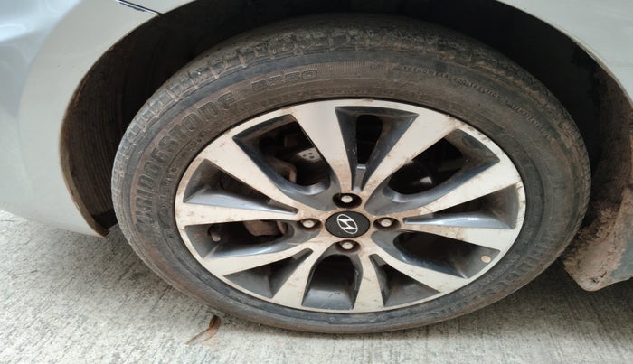 2013 Hyundai Verna FLUIDIC 1.6 VTVT SX, Petrol, Manual, 77,928 km, tyre