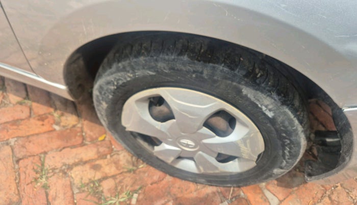 2018 Tata Tiago XTA PETROL, Petrol, Automatic, 1,10,389 km, tyre