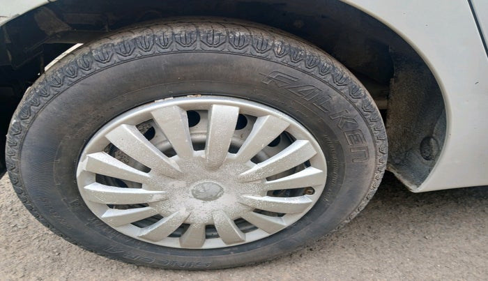 2012 Hyundai Eon ERA, Petrol, Manual, 7,201 km, tyre
