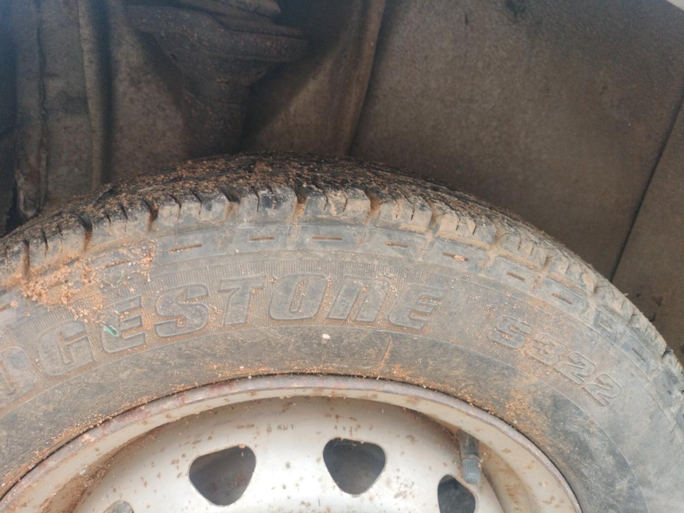 2013 Tata Indica V2 LS DIESEL, Diesel, Manual, 1,34,844 km, tyre