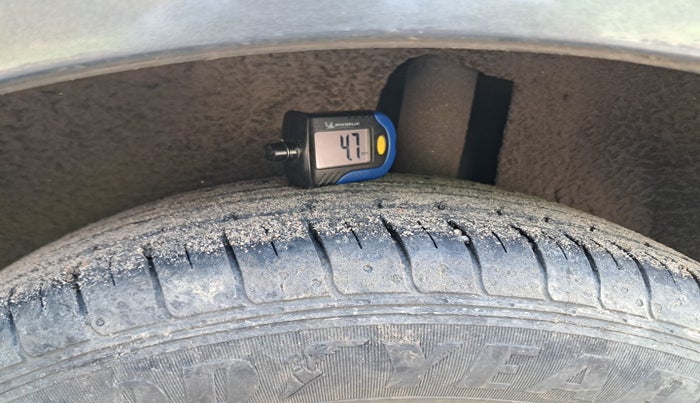 2019 Maruti Baleno DELTA PETROL 1.2, Petrol, Manual, 83,000 km, tyre