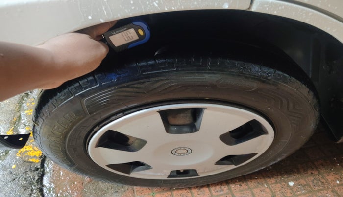 2011 Maruti Eeco 5 STR WITH A/C+HTR CNG, Petrol, Manual, 1,45,143 km, tyre