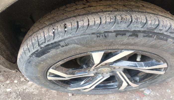 2021 Maruti Baleno DELTA PETROL 1.2, Petrol, Manual, 22,401 km, tyre
