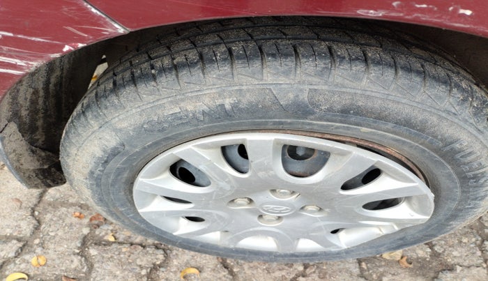 2011 Hyundai i20 MAGNA 1.2, Petrol, Manual, 81,533 km, tyre
