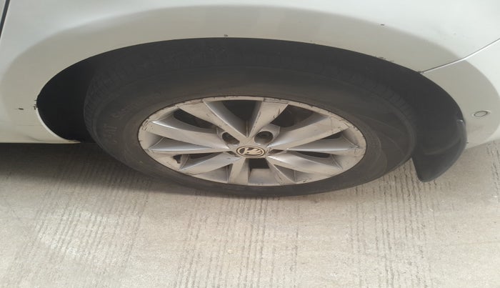 2018 Skoda Octavia 2.0 TDI L&K AT, Diesel, Automatic, 4,30,911 km, tyre