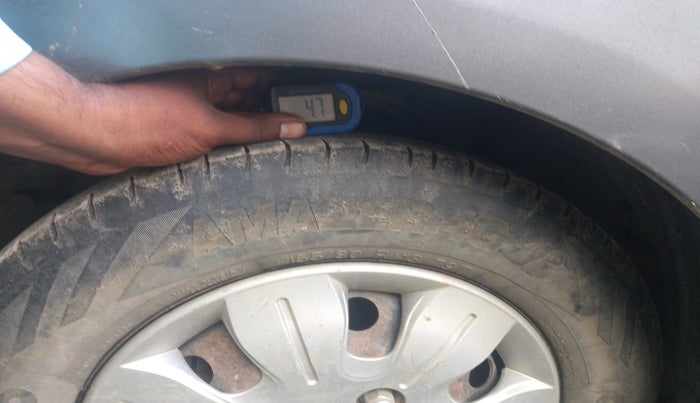 2010 Hyundai i10 MAGNA 1.2, Petrol, Manual, 73,059 km, tyre