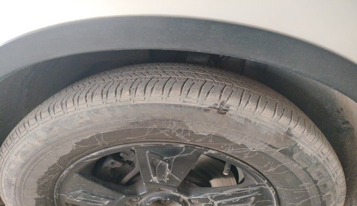 2019 Mahindra XUV500 W7, Diesel, Manual, 97,265 km, tyre
