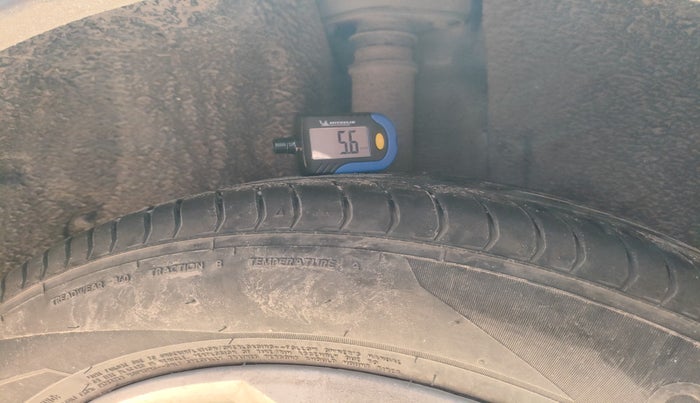 2024 MG ASTOR Sprint 1.5 MT (Ivory), Petrol, Manual, 36,072 km, tyre