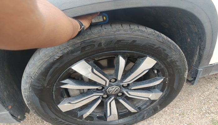 2019 MG HECTOR SHARP 2.0 DIESEL, Diesel, Manual, 2,62,125 km, tyre