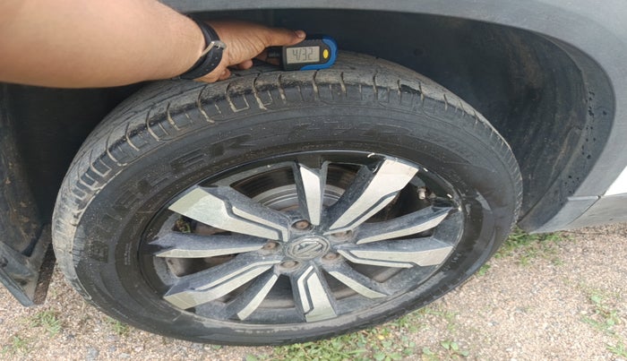 2019 MG HECTOR SHARP 2.0 DIESEL, Diesel, Manual, 2,62,125 km, tyre
