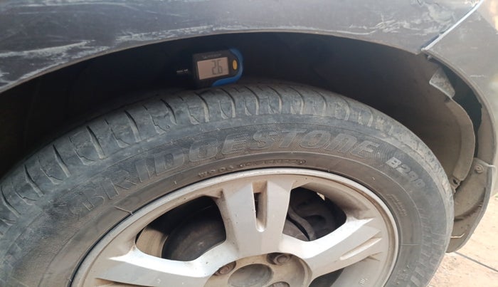 2010 Hyundai i20 ASTA 1.4 CRDI, Diesel, Manual, 1,28,736 km, tyre