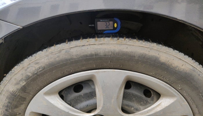 2012 Hyundai Verna FLUIDIC 1.4 CRDI, Diesel, Manual, 1,34,722 km, tyre