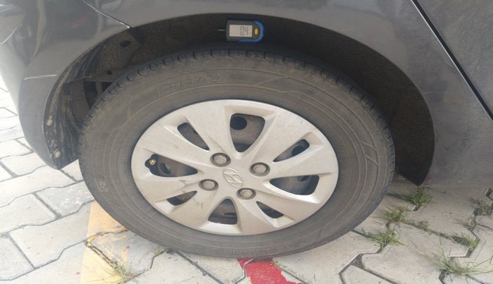 2010 Hyundai i10 SPORTZ 1.2, Petrol, Manual, 61,318 km, tyre